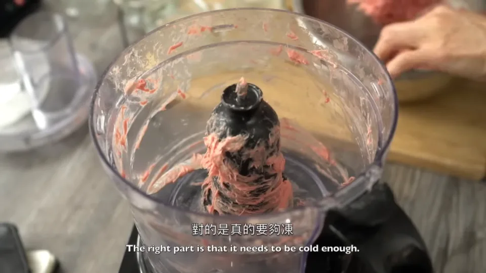 Chill the meat paste in the fridge