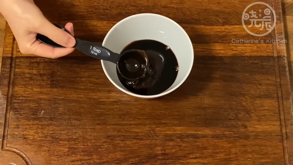 汆燙蜜豆與胡蘿蔔片